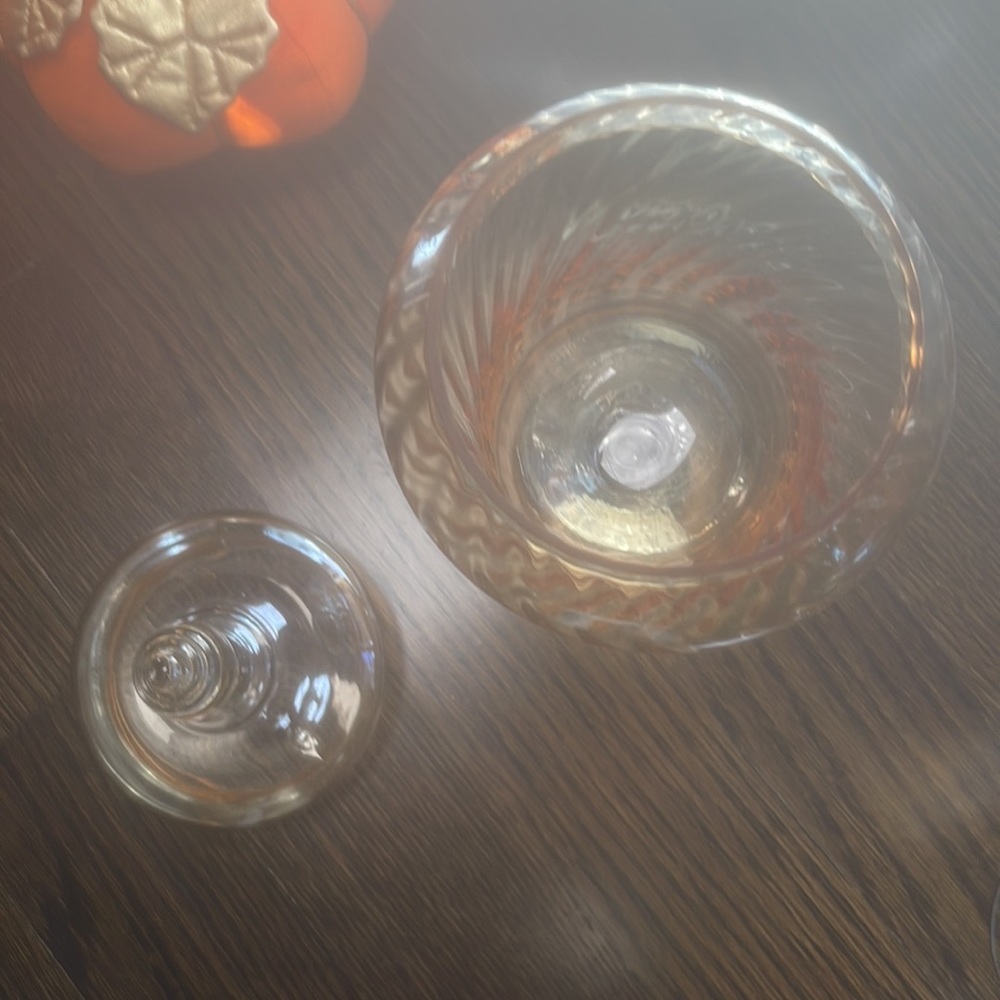 Vintage amber colored apothecary jars with lids Two different shapes lov… - Picture 10 of 12
